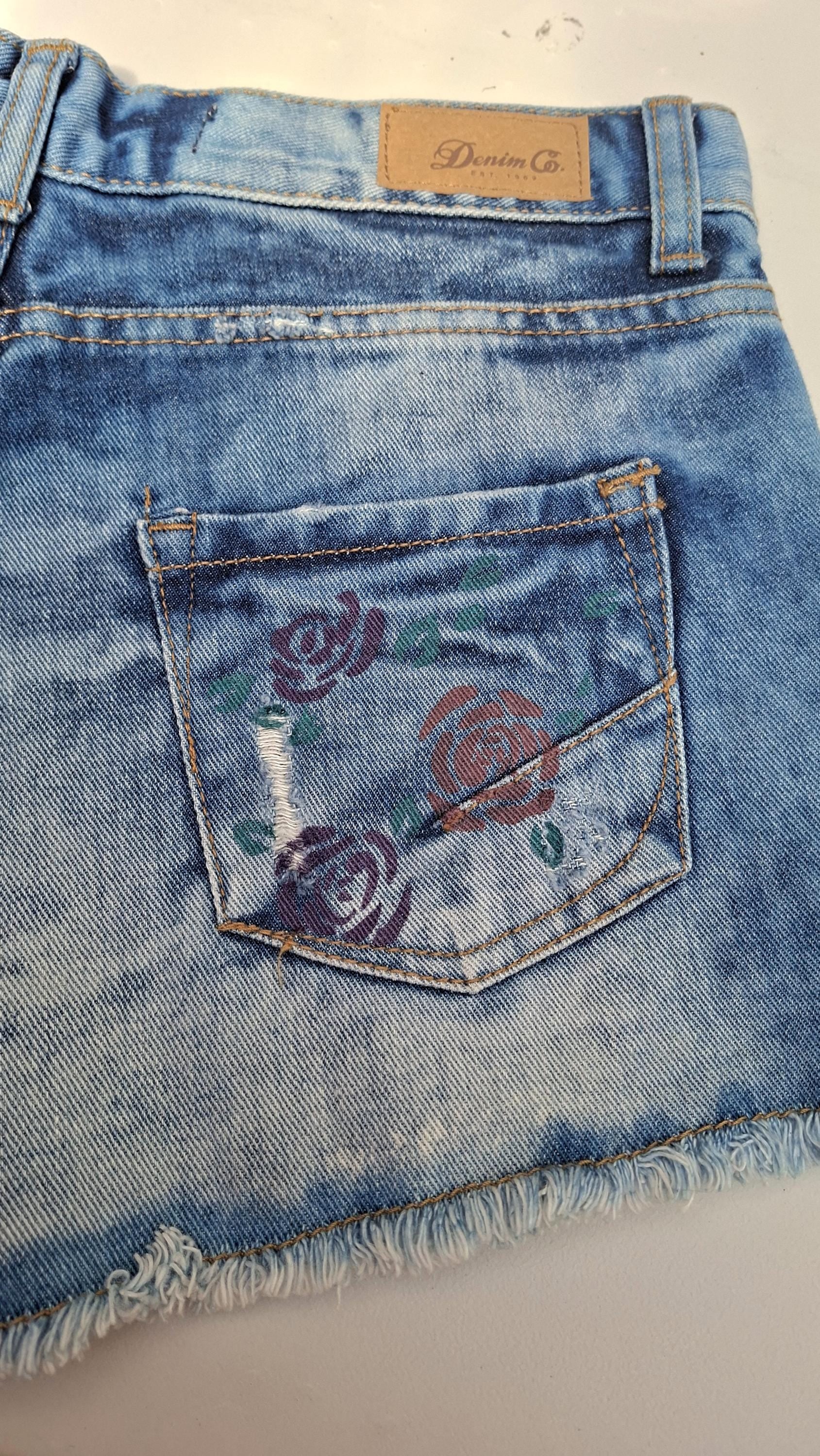 Distressed Ripped Denim Hot Pants Shorts (Size 8) – Hand Painted Flower Detail