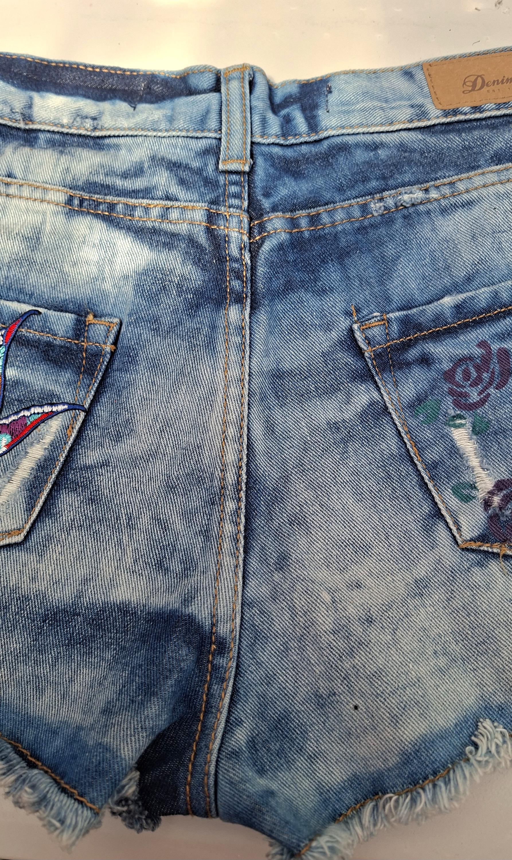 Distressed Ripped Denim Hot Pants Shorts (Size 8) – Hand Painted Flower Detail